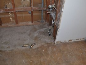 GuestBath_2412.jpg
