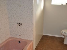 GuestBath_2737.jpg