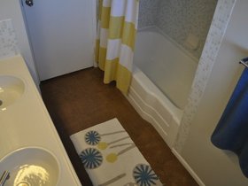 GuestBath_2889.jpg